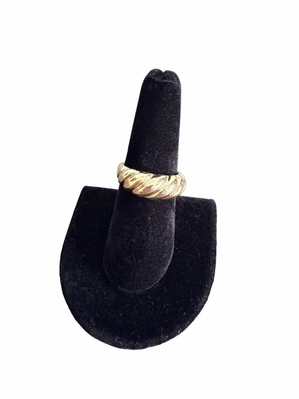 Gold Tone Textured Wave Ring Band - Size 7.5